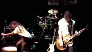 DIVINITY ROXX REBEL/RAGE AGAINST MACHINE SSMF2011