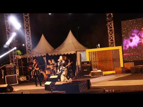 KOTAK ft Melly Mono - Terbang