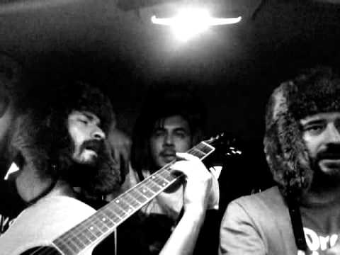 TL - Les Elephants Bizzares