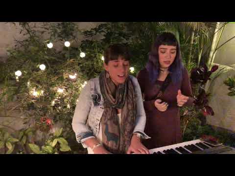 Cerquita a ti - Nuria Saba y Naia Valdez