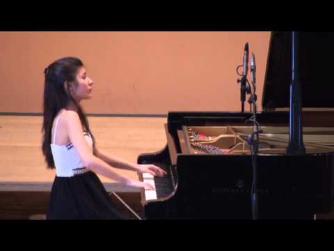 Milla Mihova plays Chopin "Brilliant Variation"
