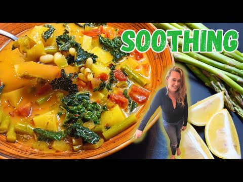 Gut Healing Antioxidant Soup // De-bloat