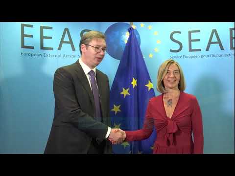 Rama takon Merkel, diskutohet reforma në drejtësi dhe integrimi në BE - Lajme - Vizion Plus