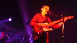 Anna Calvi - Bleed Into Me / Jezebel - Édith Piaf Cover (Live in Lisbon - 17/12/2013)