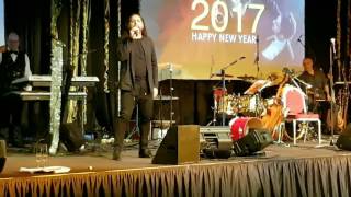 MASSIMO FERRARI   CANTA "AVVELENAMI"  all' Italo Swiss Silvester Spektakel Hotel Mövenpick ZURICH
