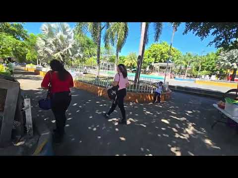 El histórico parque central de Ciudad el Triunfo, Usulután