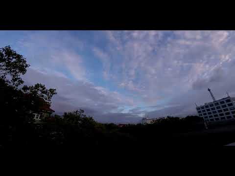 2022 09 28 CLOUDS NOON