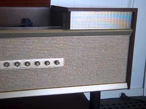 Retro HMV Stereogram