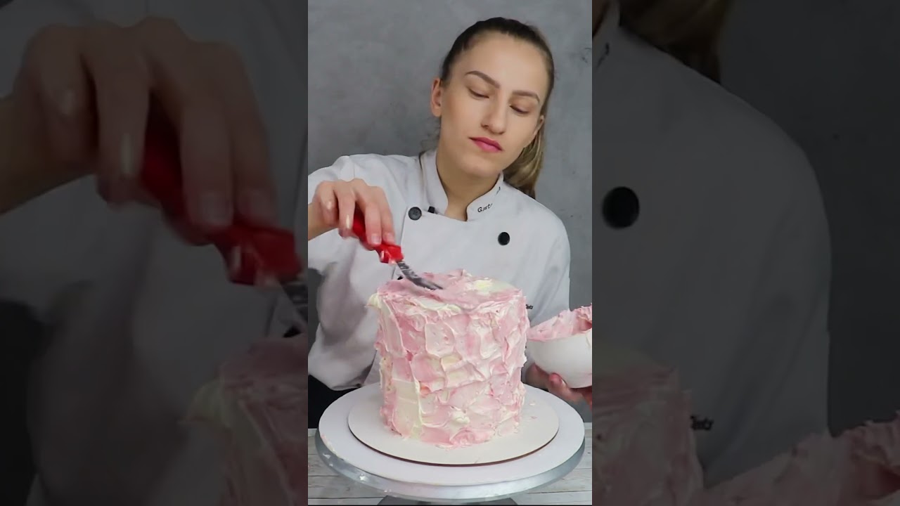 Técnica de decoração mármore em bolo de buttercream