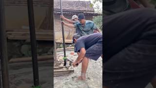 Download lagu Easy Trick to Lift Water Drill Pipe without hassle mp3