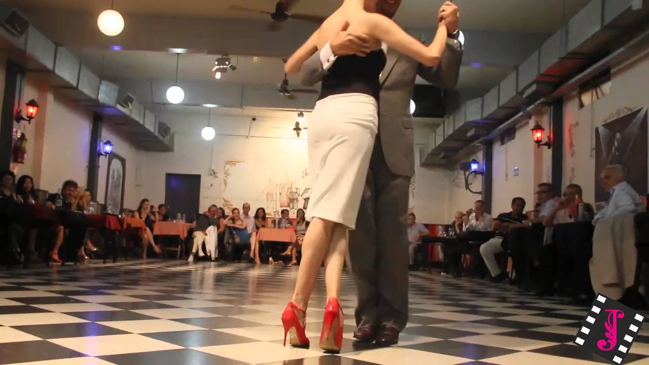 Video thumbnail for MARTIN VICENTE & AYELEN URRUTIA ¤ "Milonga Vieja Milonga" (Milonga)
