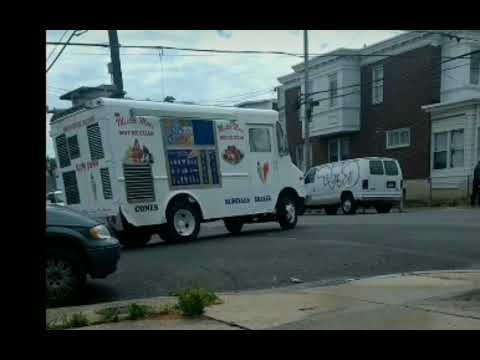 mister moes ice cream truck playing yankee doodle!