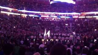 Amerikanische Nationalhymne vor dem Spiel Boston Celtics vs. Brooklyn Nets
