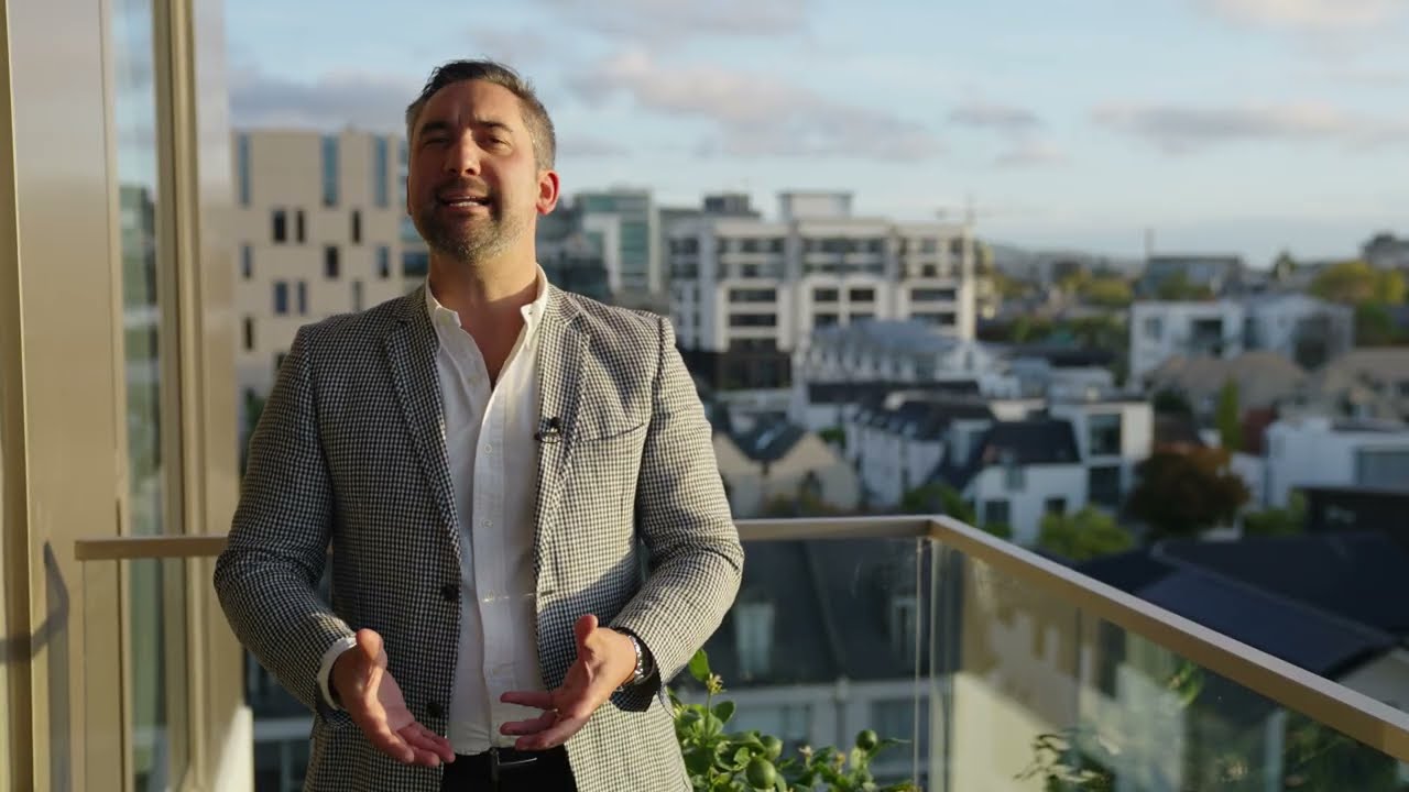 Video tour of Living Large Above the City