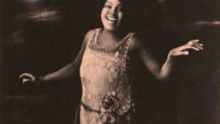 He's Got Me Goin' - Bessie Smith