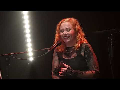 Anneke Van Giersbergen y Marko Hietala - Catch The Rainbow -  Rainbow cover
