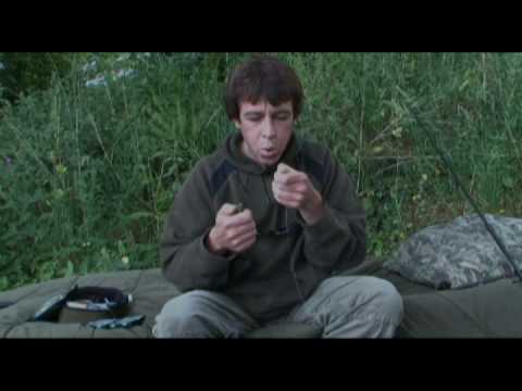 Terry Hearn ties a Chod Rig - Part 2