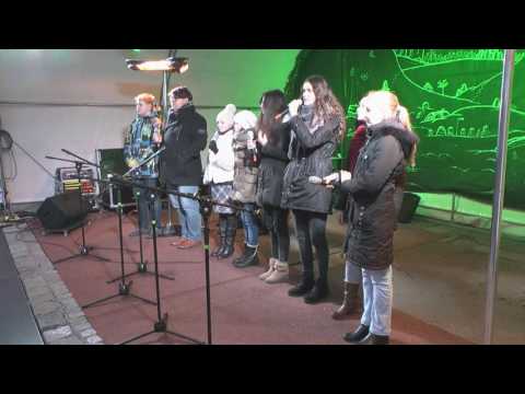 Žáci pěveckého oddělení ZUŠ Krnov - Vánoční trhy 9.12.2016