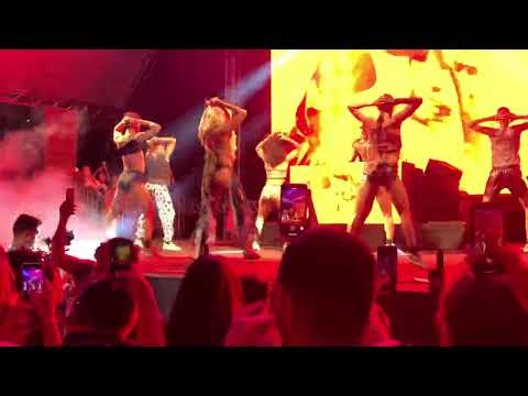 INTRO + TERREMOTO - LIA CLARK (LIA ON TOUR 2.0 - BAILE DA LIA)