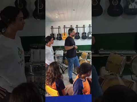 Educação digital gerando valores com os monitores