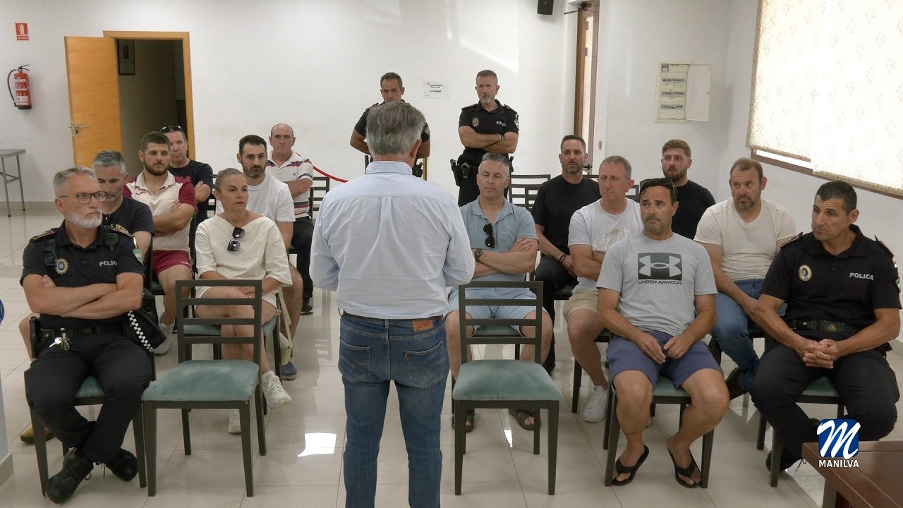 El alcalde y Policía Local se coordinan de cara al verano El alcalde y Policía Local se coordinan de cara al verano