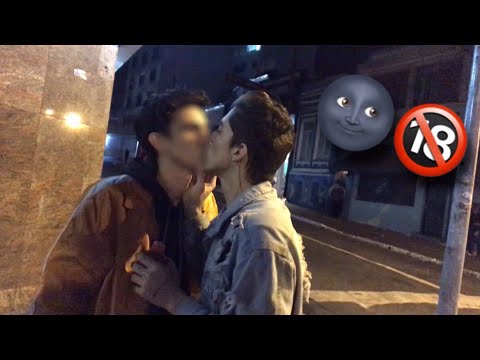 download lagu mp3 mp4 Balada Gay, download lagu Balada Gay gratis, unduh video klip Balada Gay