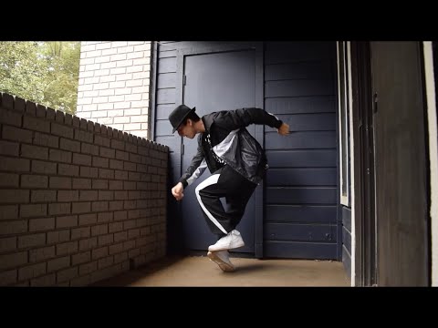 Javierr Freestyles to the Gangsta Walk Anthem!
