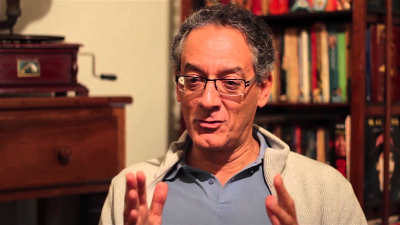 O Complexo de Vira-latas - Documentário