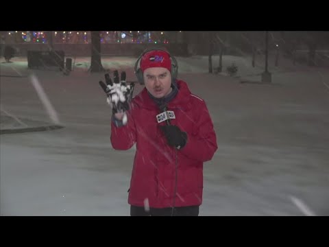 Winter storm update | Snow building up in Memphis area