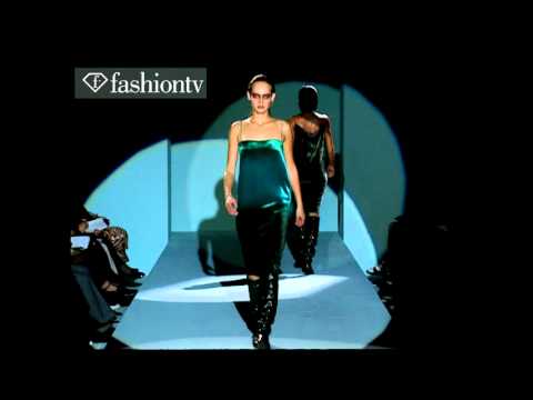 FLASHBACK: Gucci Spring/Summer 1997 RTW Runway Show | Milan Fashion Week | FashionTV