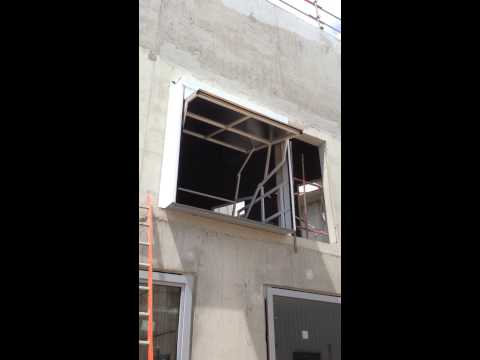 Barrière écluse basculante avec porte SG6