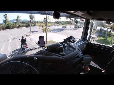 5 часа разтоварване, спукана гума и те така. #Зад_Волана