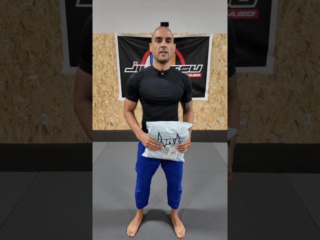 Vídeo relacionado con Camiseta brasileña Jiu Jitsu divertida para poner tu Gi On Rolling Time Sudadera