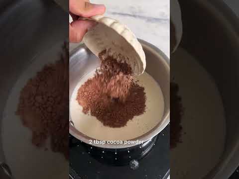 YUMMIEST HEALTHY HOT CHOCOLATE  🥰|| NO SUGAR, NO CREAM, NO CORNFLOUR HOT CHOCOLATE RECIPE#shorts