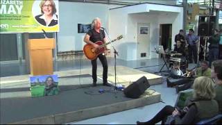 Bill Henderson performs his new song "Elizabeth"