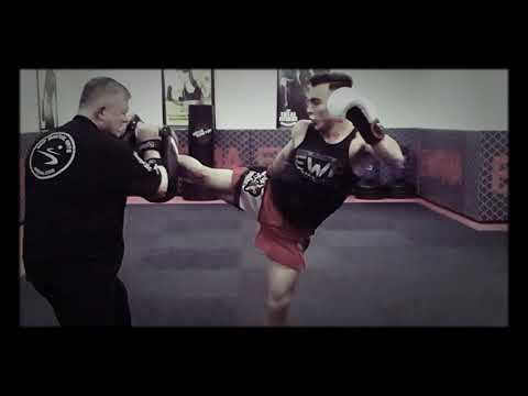 Antonio Louca on the pads