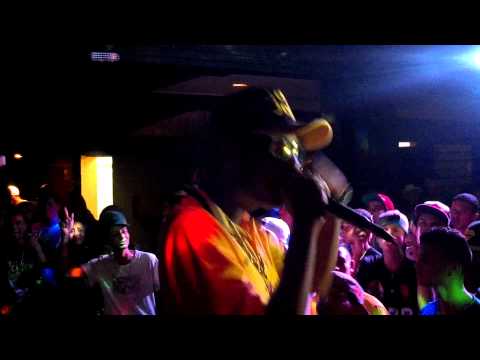 MCs Rafinha e Xénon no festival xapa club