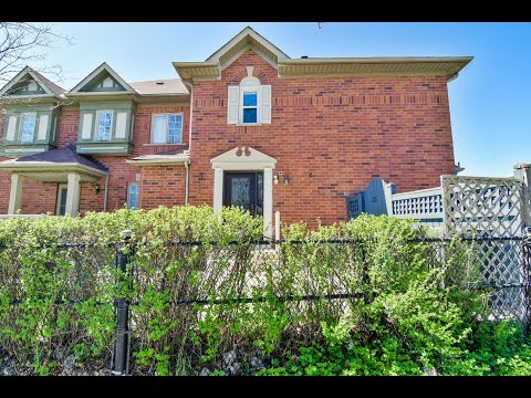 25 Quail Feather Crescent Brampton