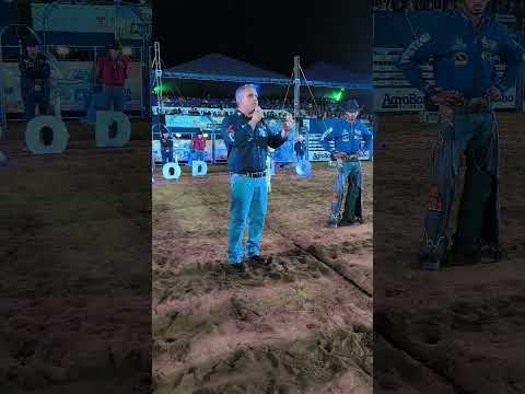 Prestem atenção o que o prefeito Rodrigo diz na arena do rodeio de Cachoeira Dourada GO 17/5/2026
