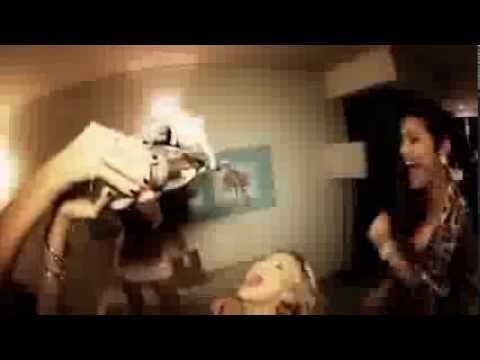 download lagu mp3 mp4 Nirvana Bitch, download lagu Nirvana Bitch gratis, unduh video klip Nirvana Bitch