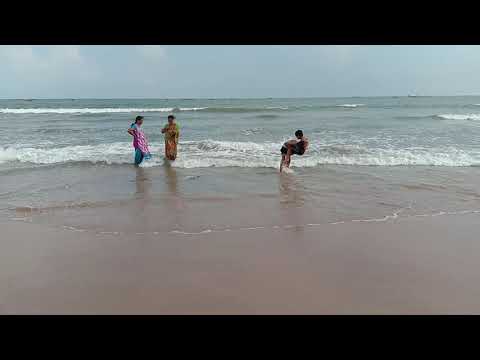 Pandu Subbu at beach