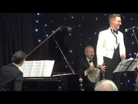 Set 33 - "Hot Town!!"   Fess Williams and the Royal Flush Orchestra