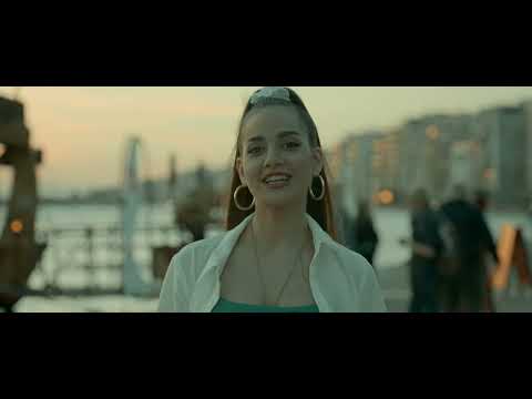 Ria Ellinidou | Ρία Ελληνίδου - Κάπου στη Θεσσαλονίκη (Official Music Video)