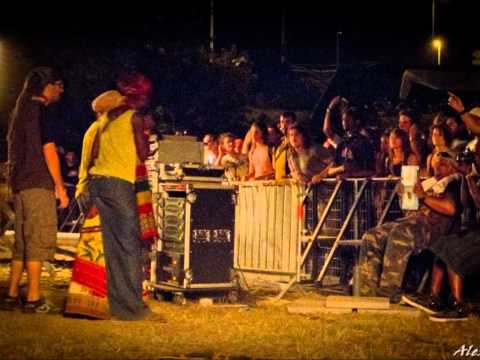 BlackBoard Jungle - I Jah Salomon  selection @ GARANCE DUB STATION CORNER 2012