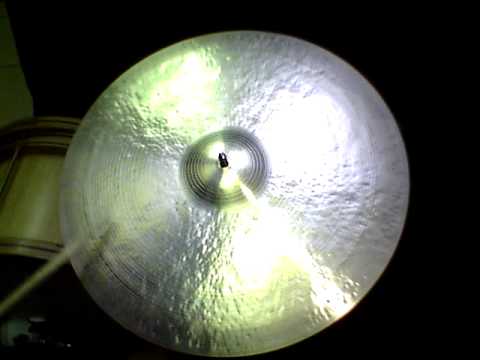 22 TW Kontroversial, 2497g - Handcrafted cymbals by Craig Lauritsen..MOV