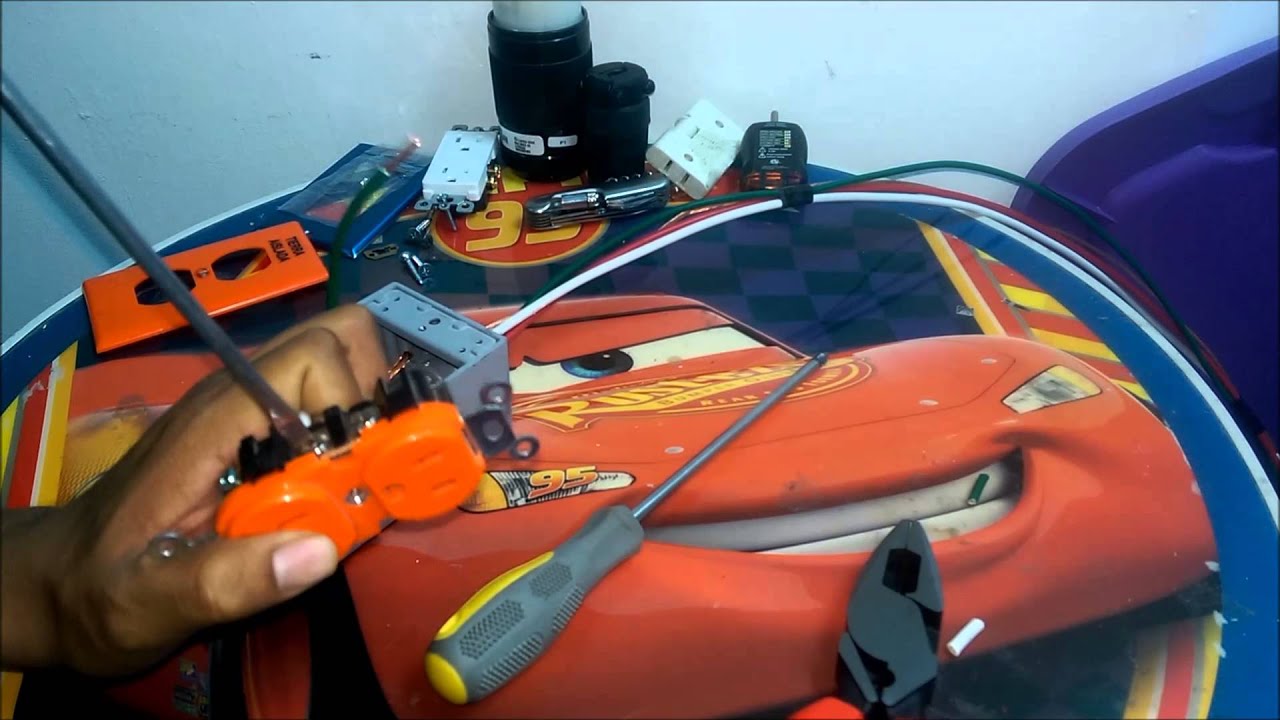 Como Instalar un Contacto Regulado