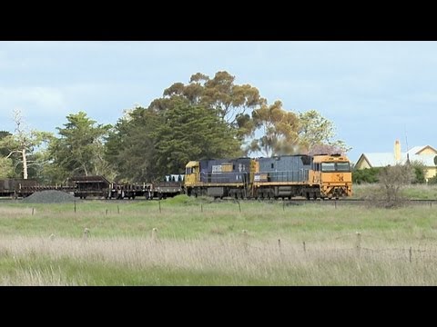 Pacific National Steel Train Near Cressy - PoathTV Australian Railways, Railroads & Trains