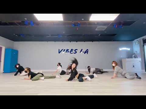 11.07.20 - Dance Class - BLACKPINK - Pretty Savage