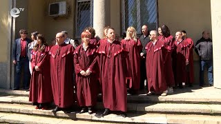Прокурори и следователи от Хасково излязоха на протест в подкрепа на Иван Гешев