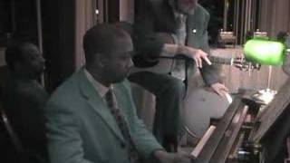 ESaintJean Piano Jazz: Between ... and deep blue-12-08-2007